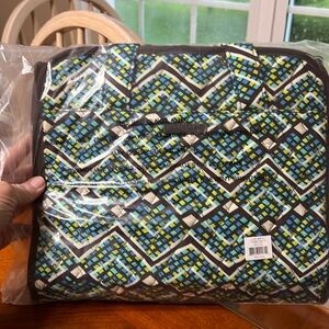 Vera Bradley Roll Up Travel Organizer Toiletry Cosmetic Bag—-new, never opened